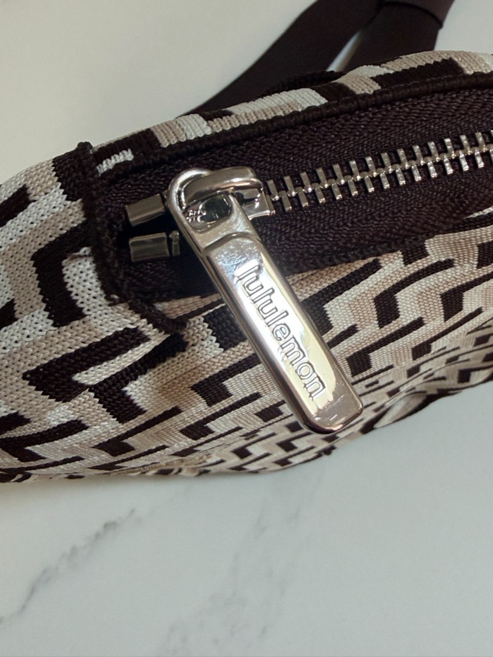 lululemon athletica Beige & Brown Geometric Belt Bag - Picture 3 of 5